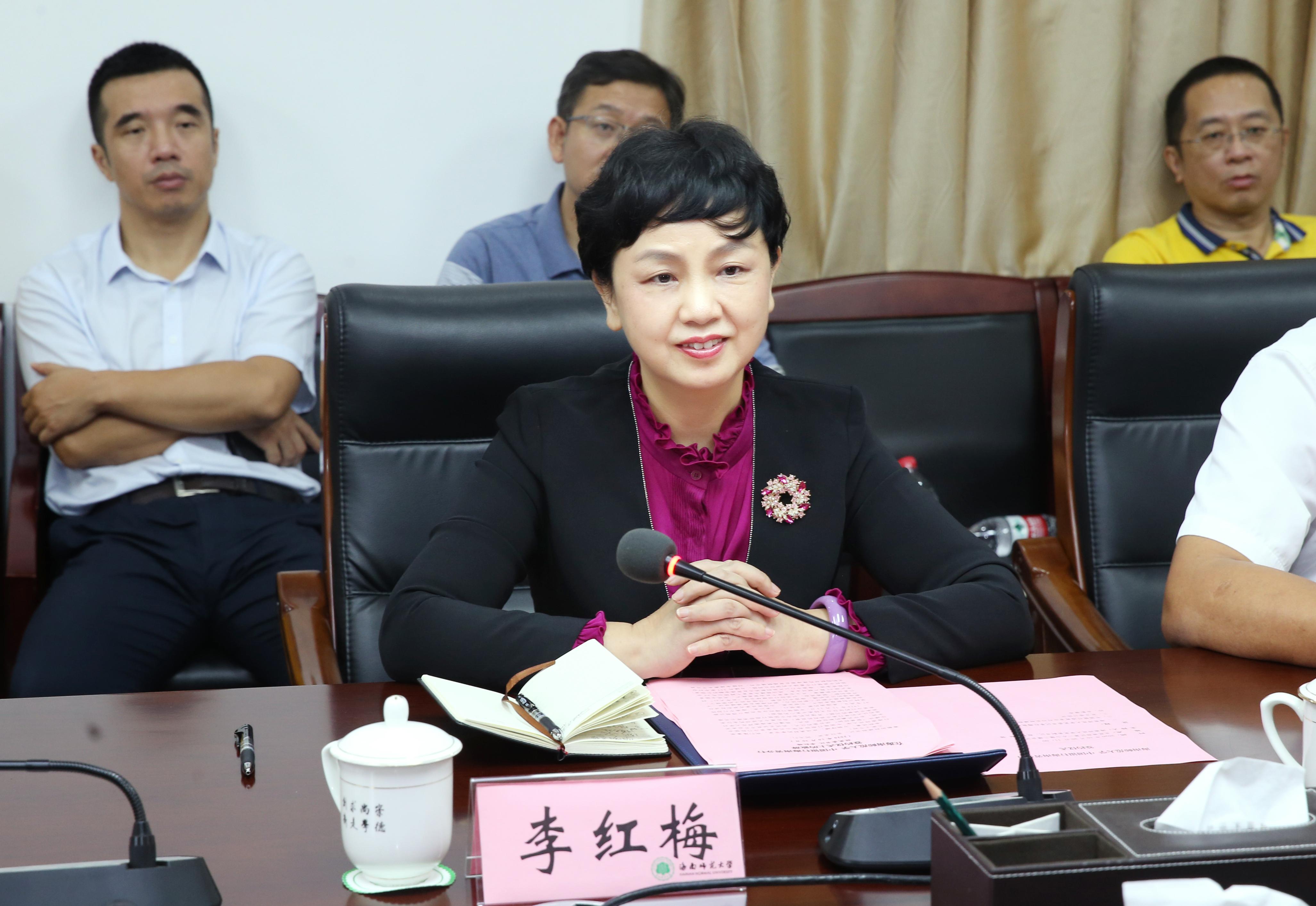 海南热带风情,无限商机等你来探索